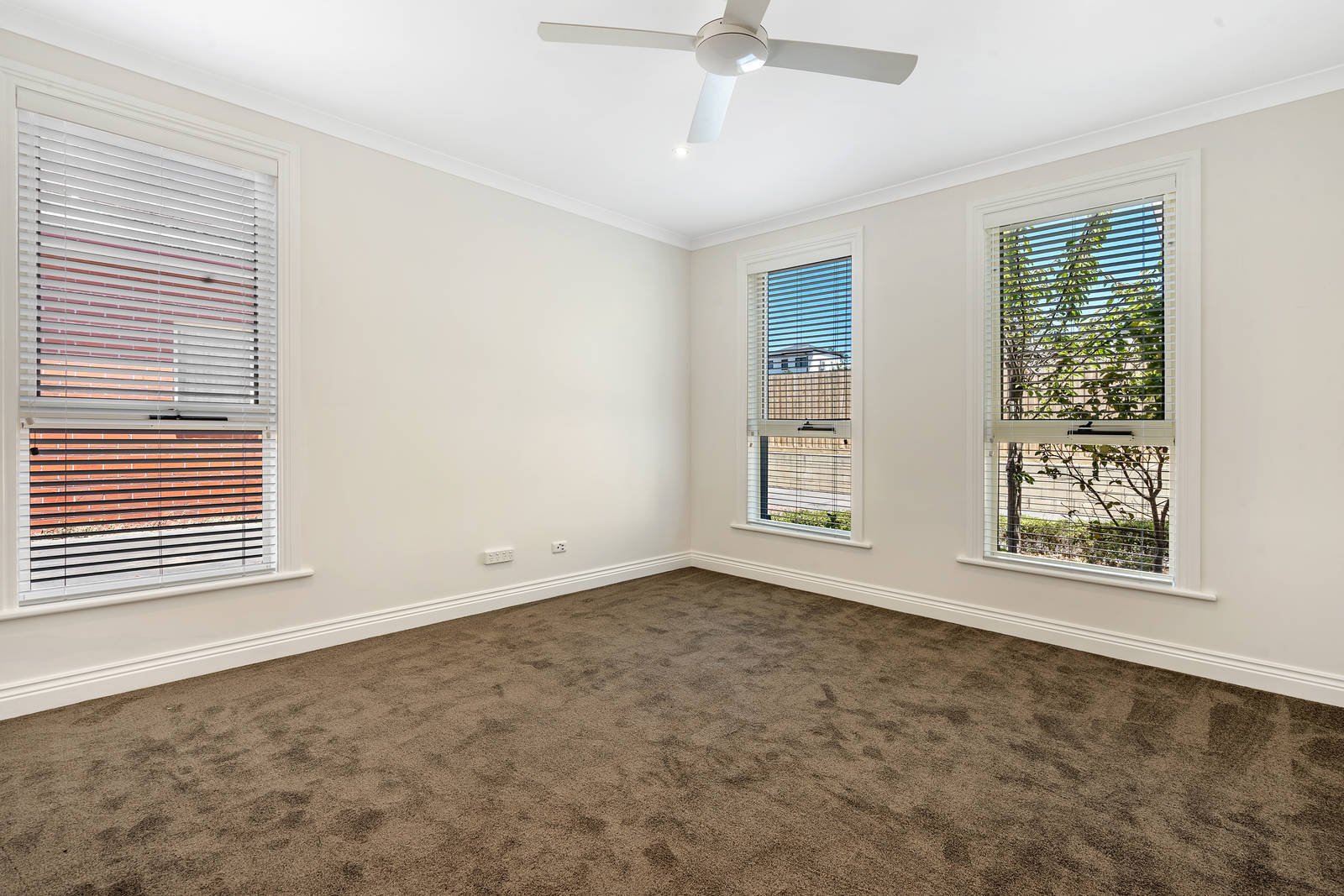 Property Gallery Thumbnail 7