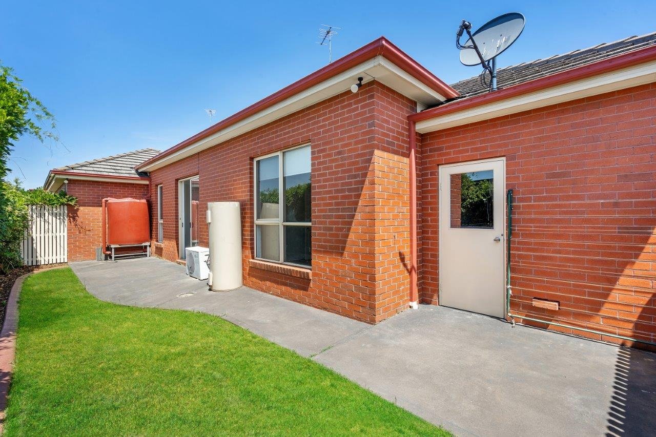Property Gallery Thumbnail 9