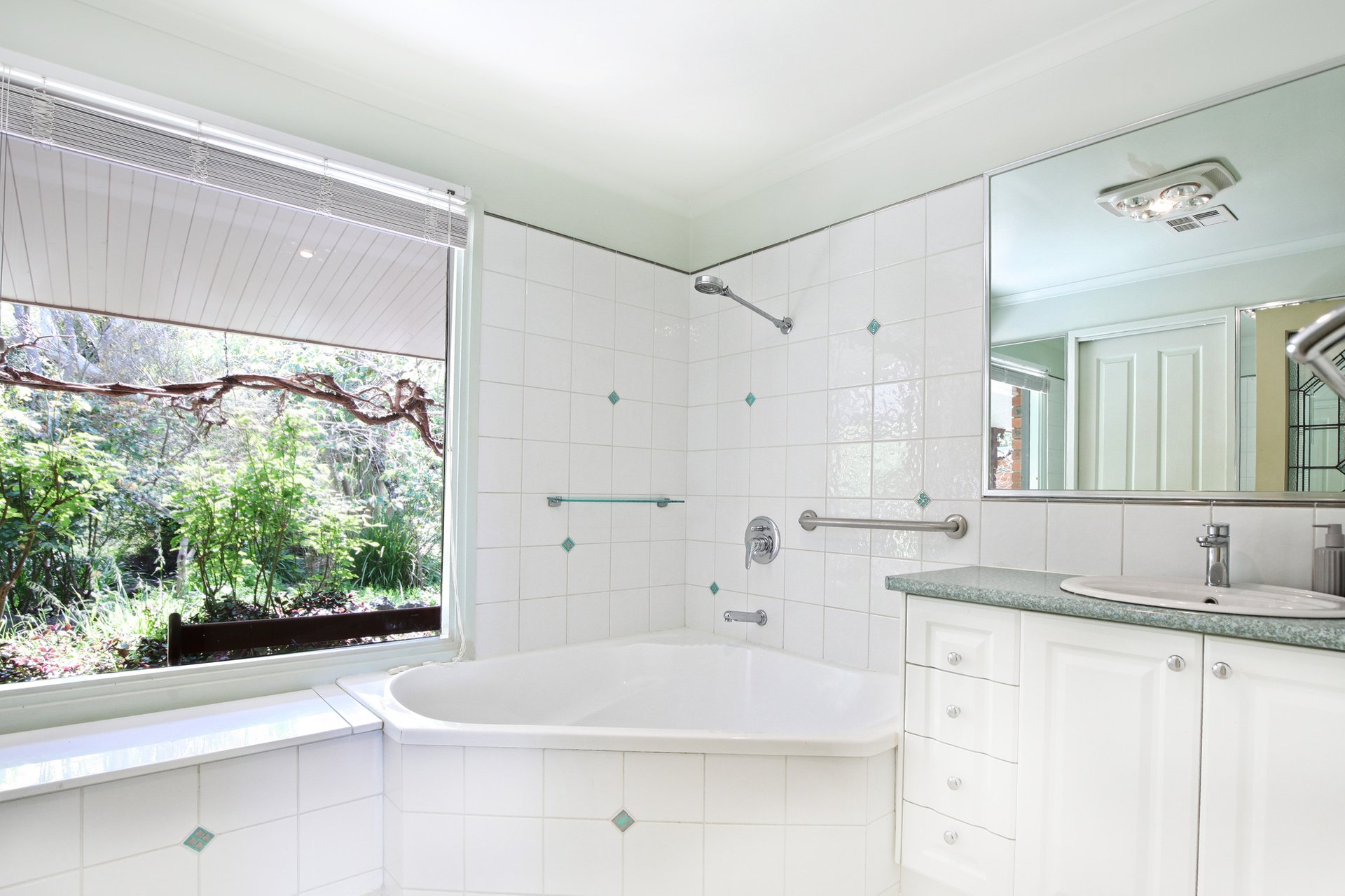 Property Gallery Thumbnail 13