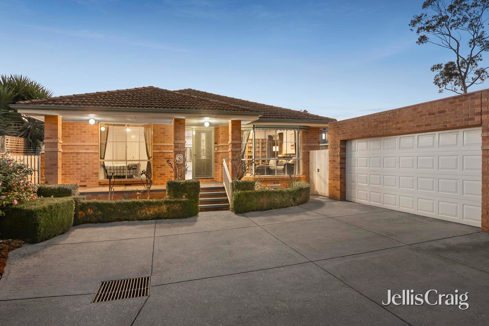 2/49 Fortuna Avenue, Croydon image 1