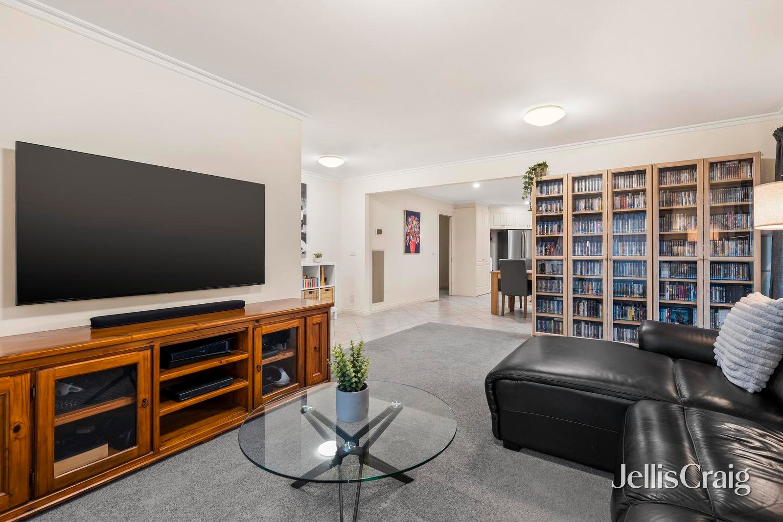 2/49 Fortuna Avenue, Croydon image 2