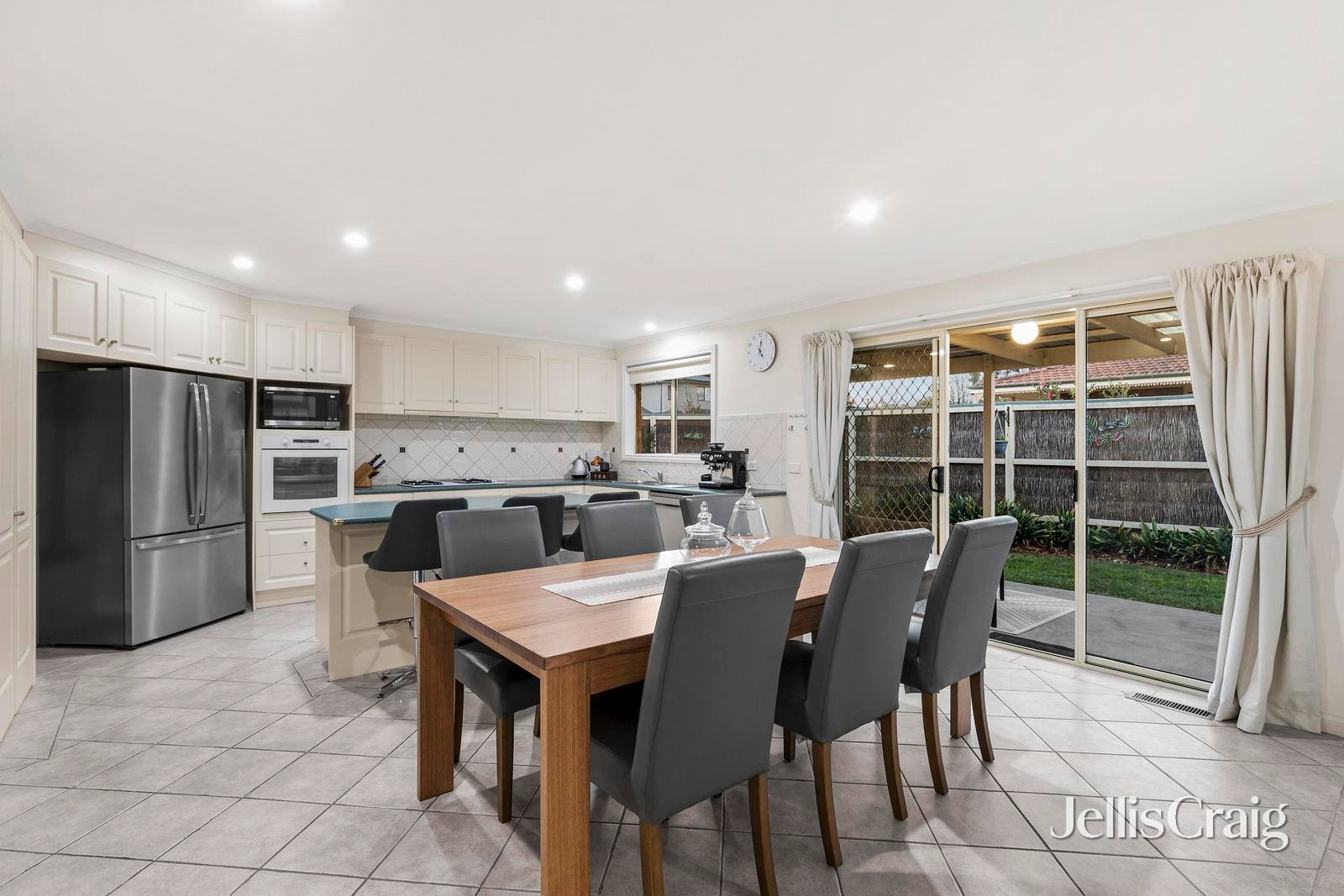 2/49 Fortuna Avenue, Croydon image 5