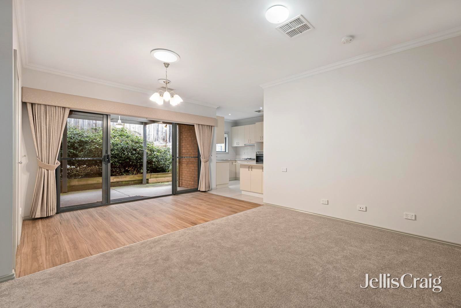 249 Grosvenor Walk, Lilydale image 3