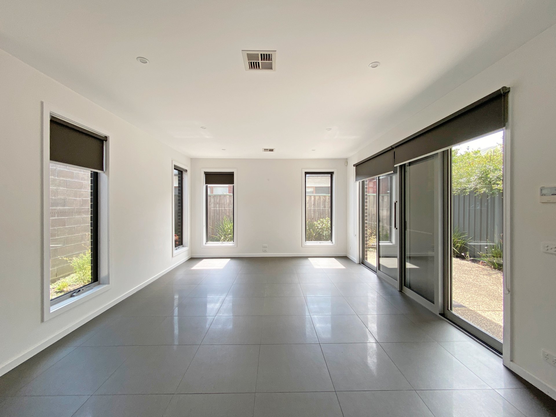 2/49 Jubilee Street, Geelong image 3