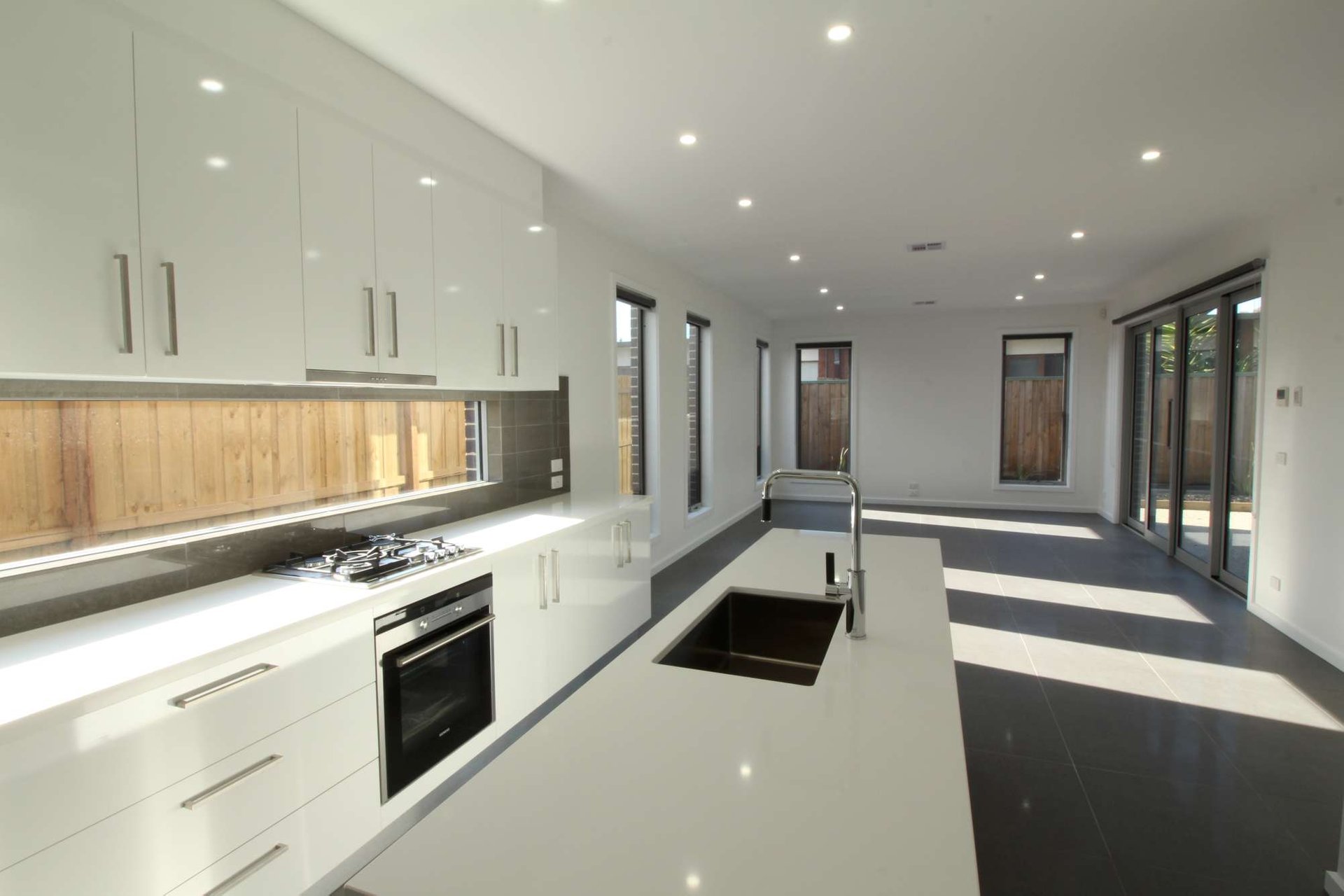 2/49 Lonsdale Street, South&nbsp;Geelong image 2