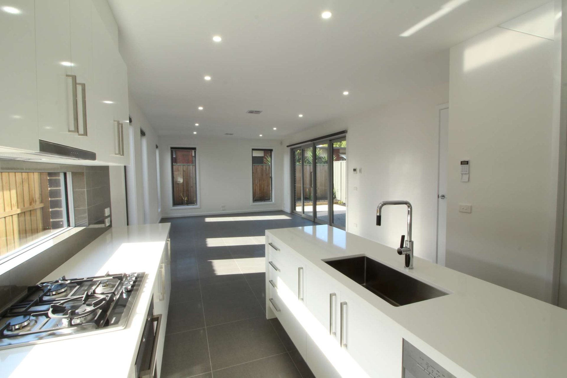 2/49 Lonsdale Street, South&nbsp;Geelong image 3