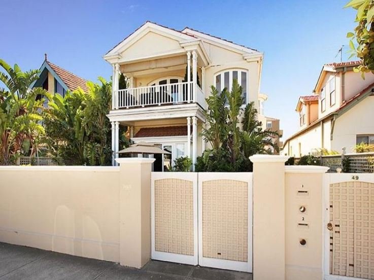 2/49 Marine Parade, St Kilda image 2