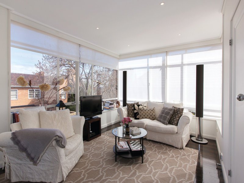 Property Gallery Thumbnail 3