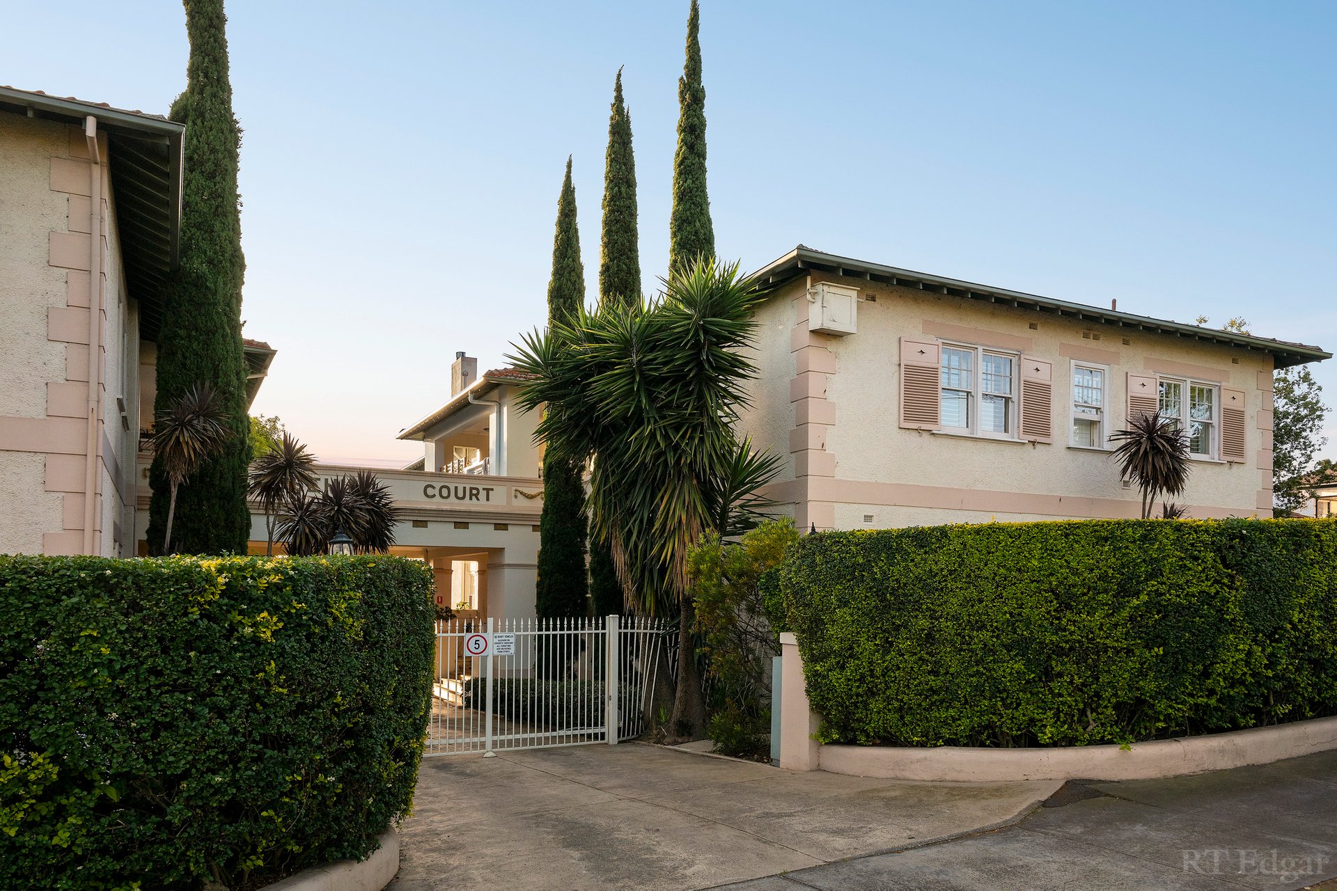 Property Gallery Thumbnail 10