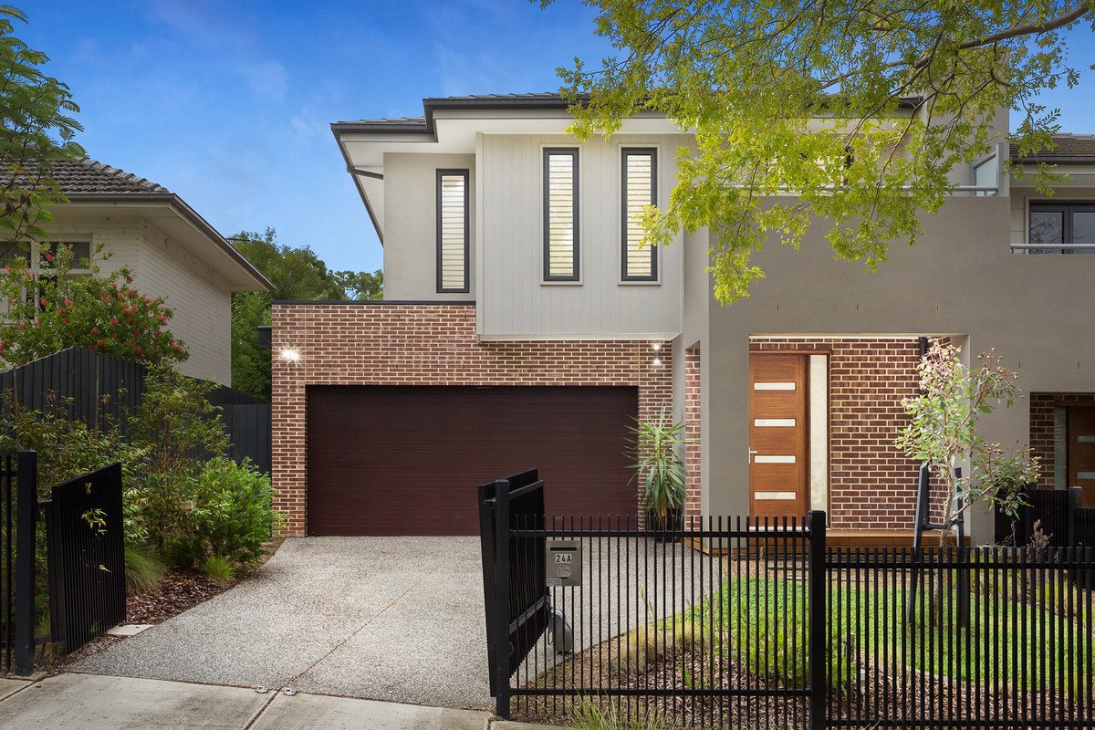 24A Hawkins Avenue, Mont Albert North image 1