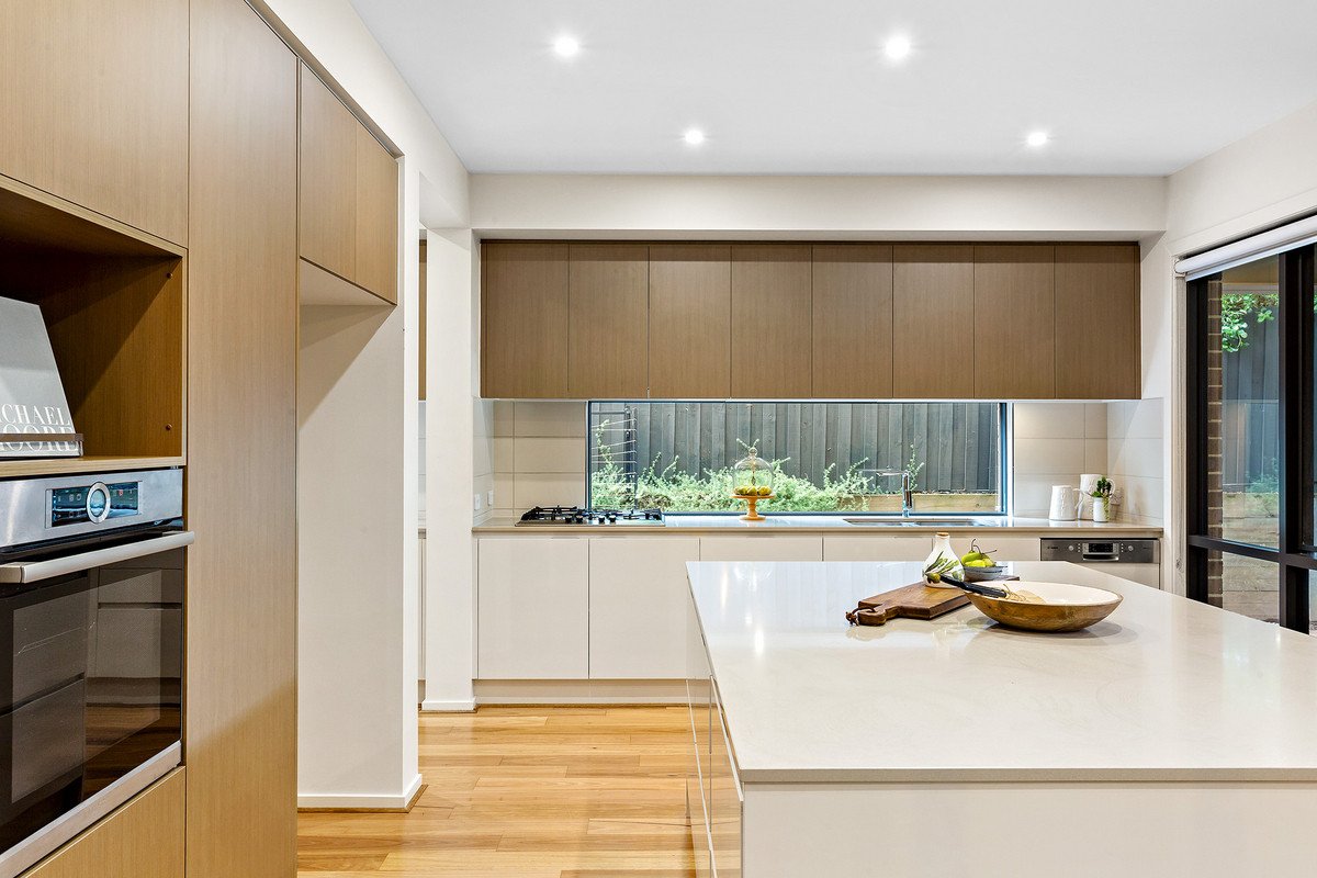 24A Hawkins Avenue, Mont Albert North image 4