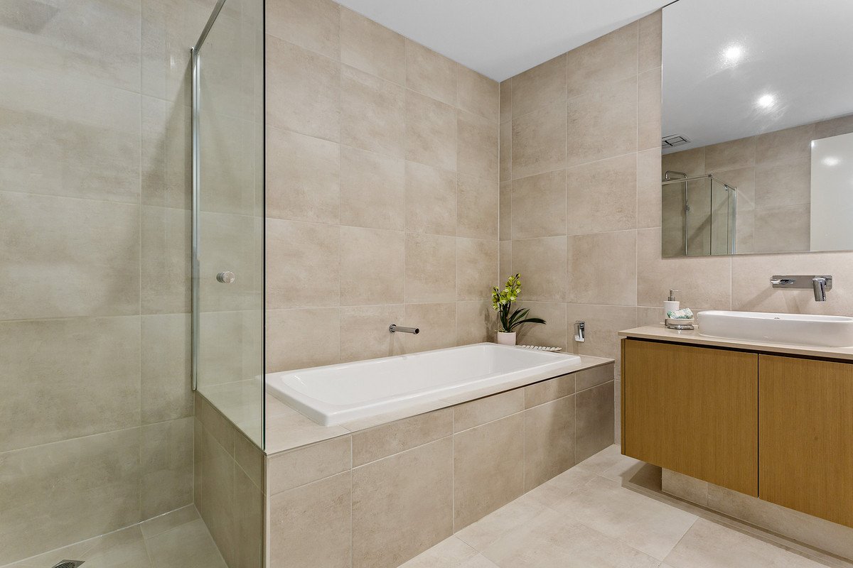 24A Hawkins Avenue, Mont Albert North image 9