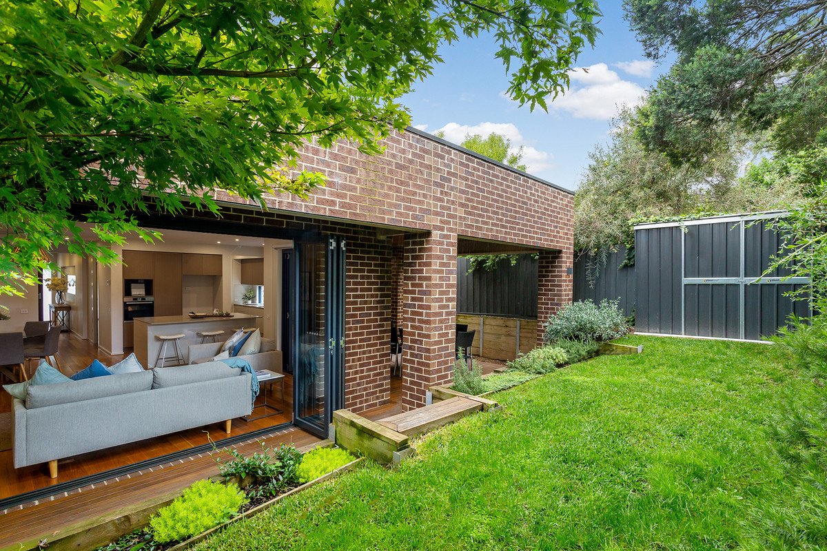 24A Hawkins Avenue, Mont Albert North image 12