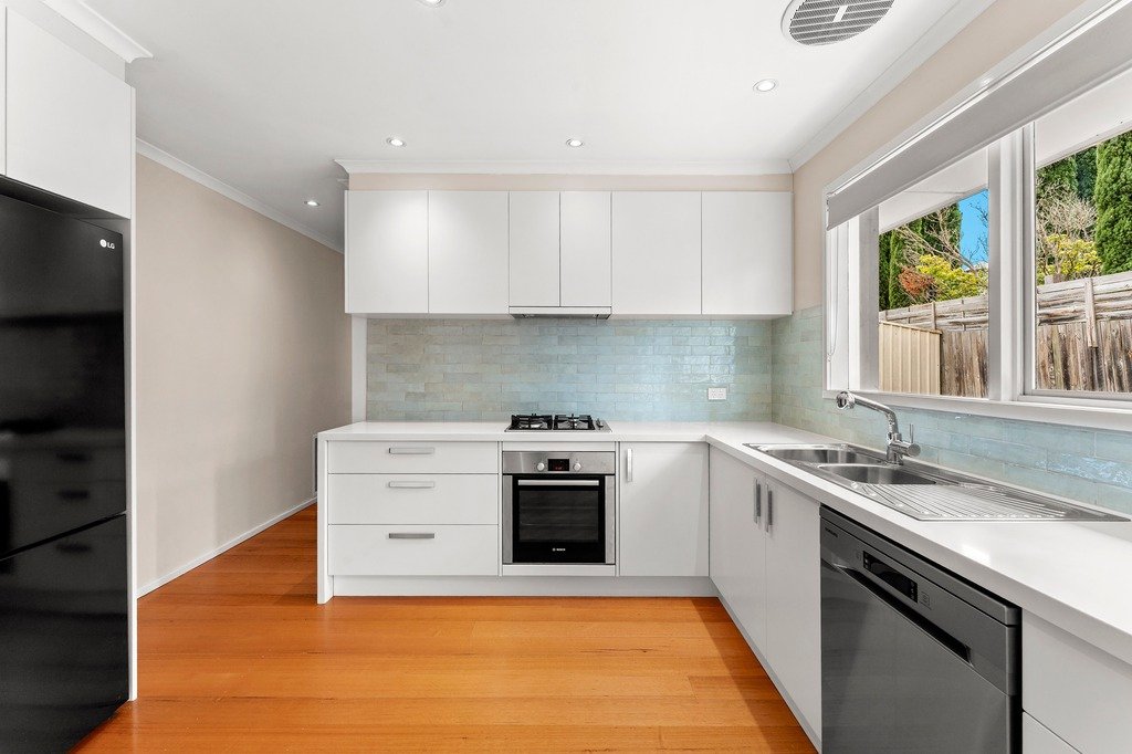 24A Longfellow Avenue, Mooroolbark image 2