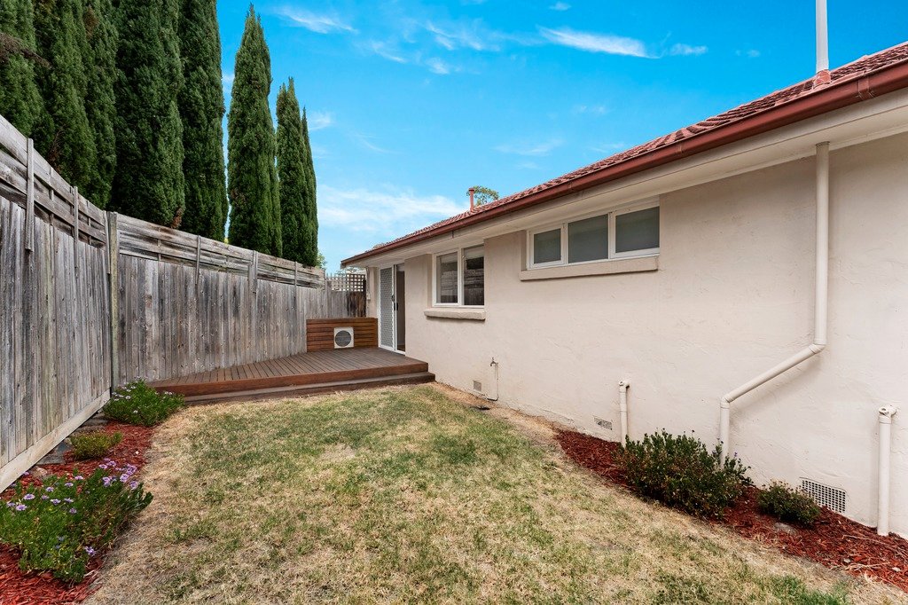 24A Longfellow Avenue, Mooroolbark image 6