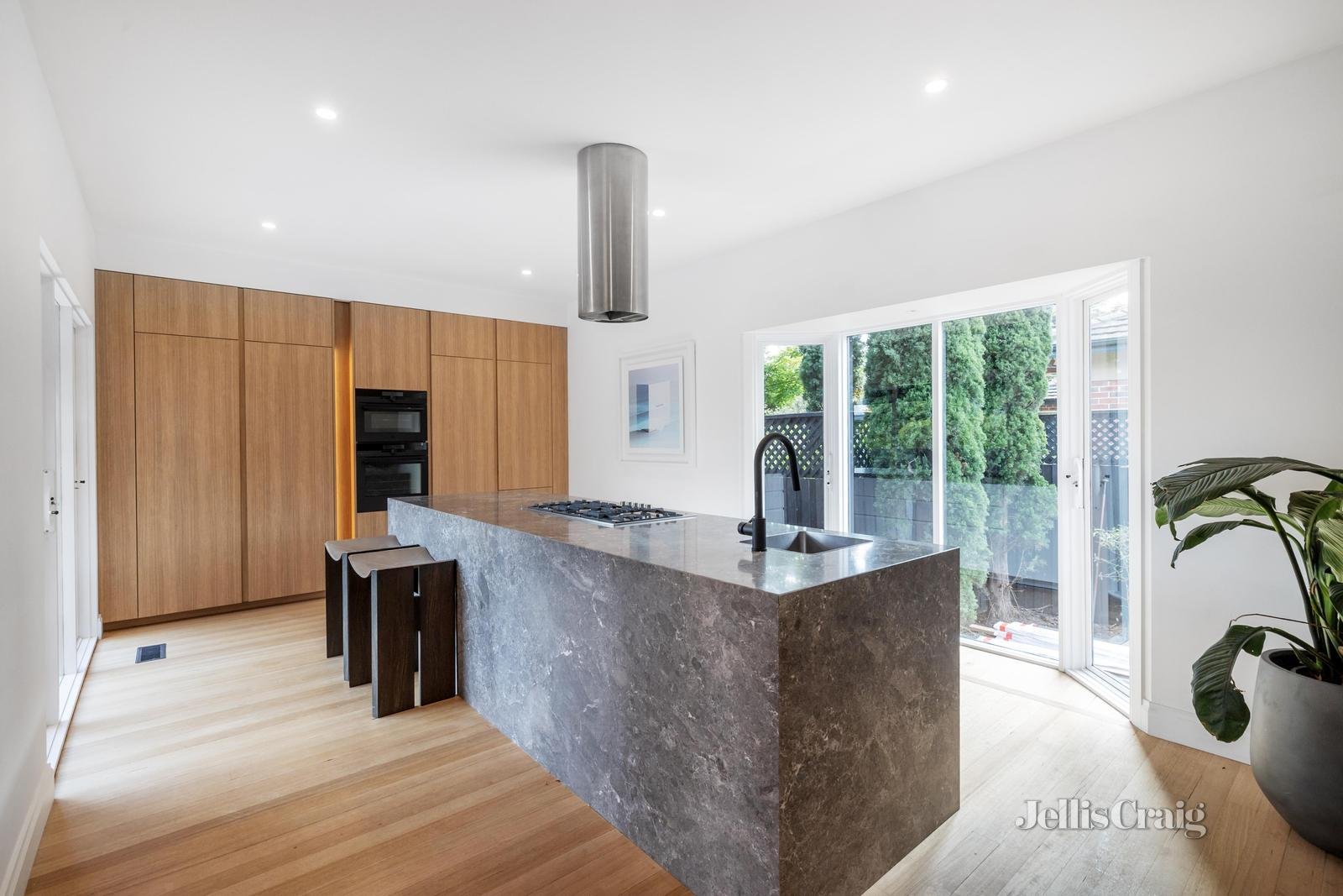 24A Nott Street, Balwyn image 2