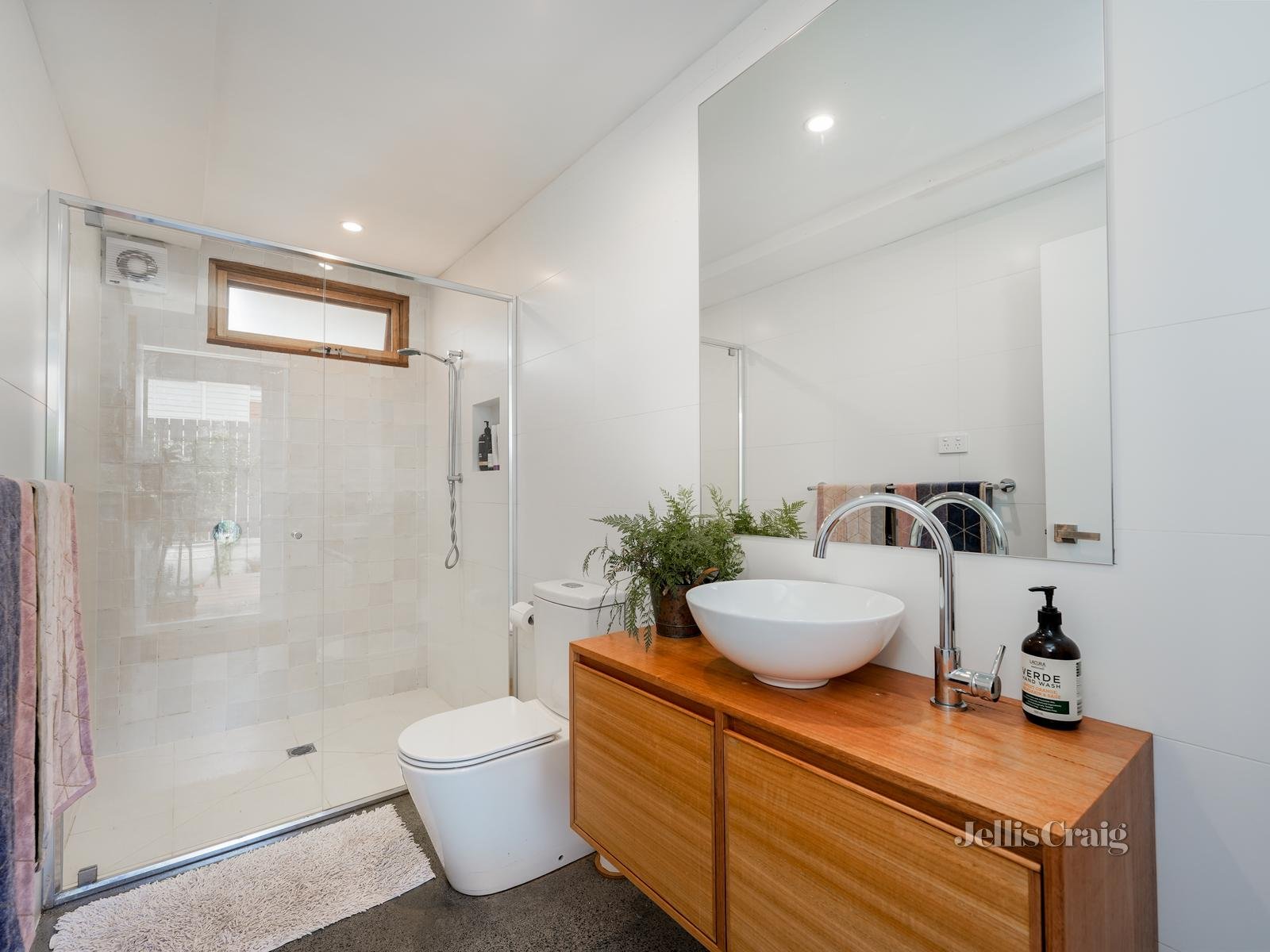 24a Ray Street, Castlemaine image 12