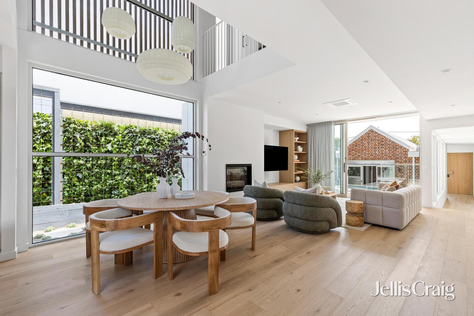 24A Stephen Street, Newtown image 2