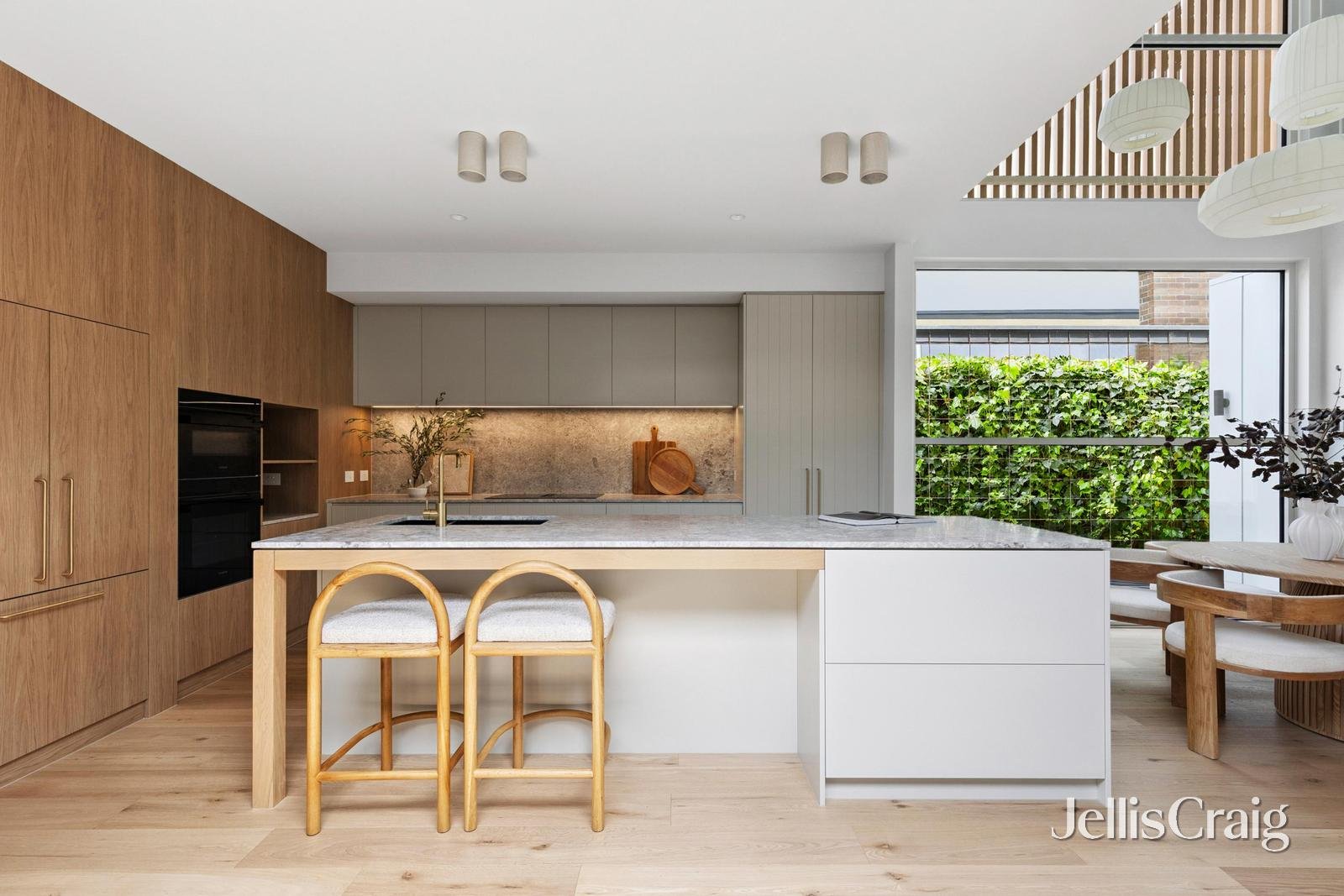 24A Stephen Street, Newtown image 3