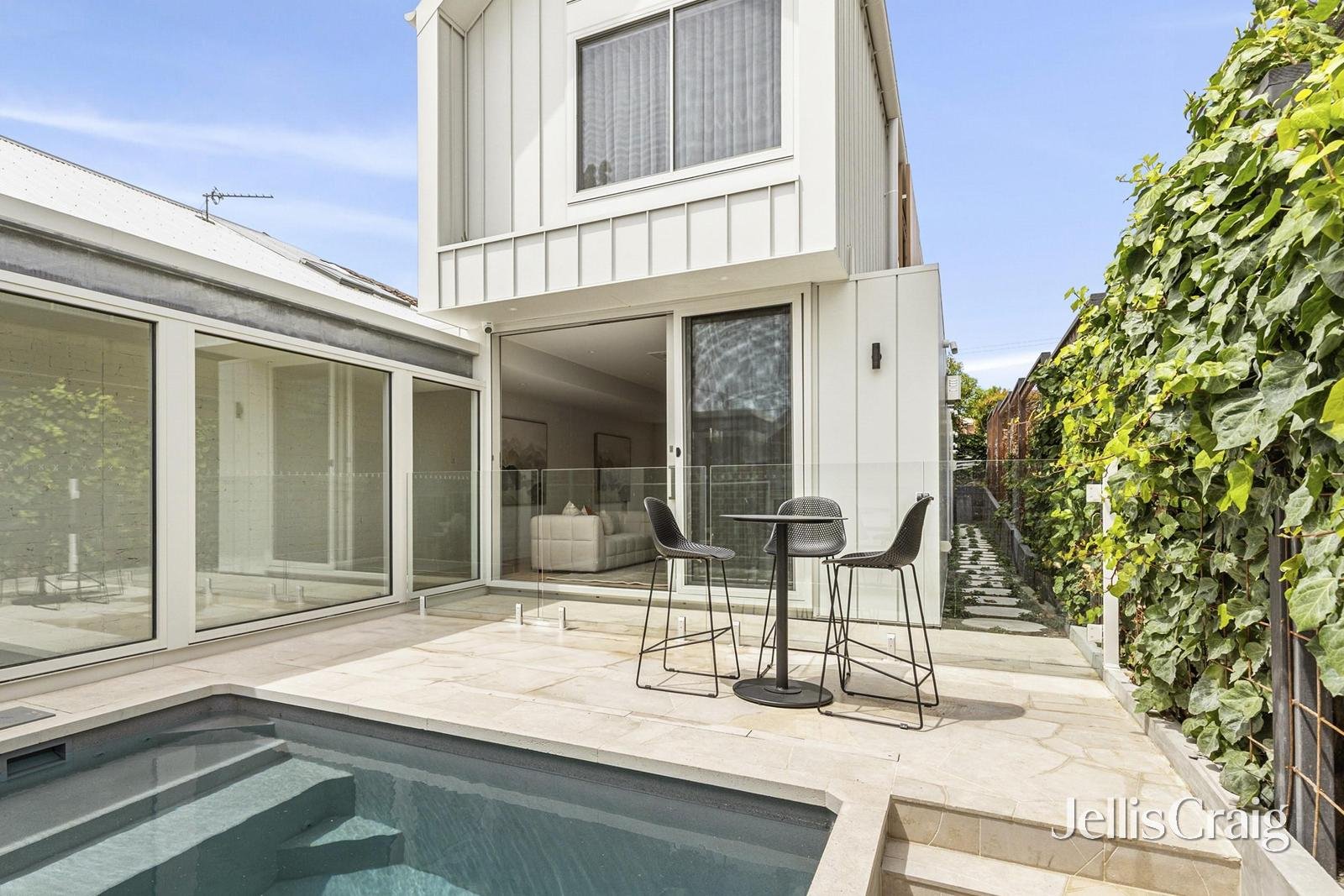 24A Stephen Street, Newtown image 6