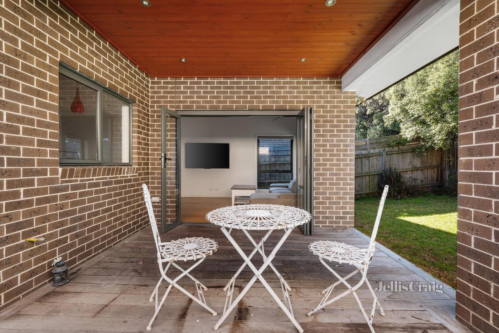 24B Andrew Street, Mount Waverley image 9