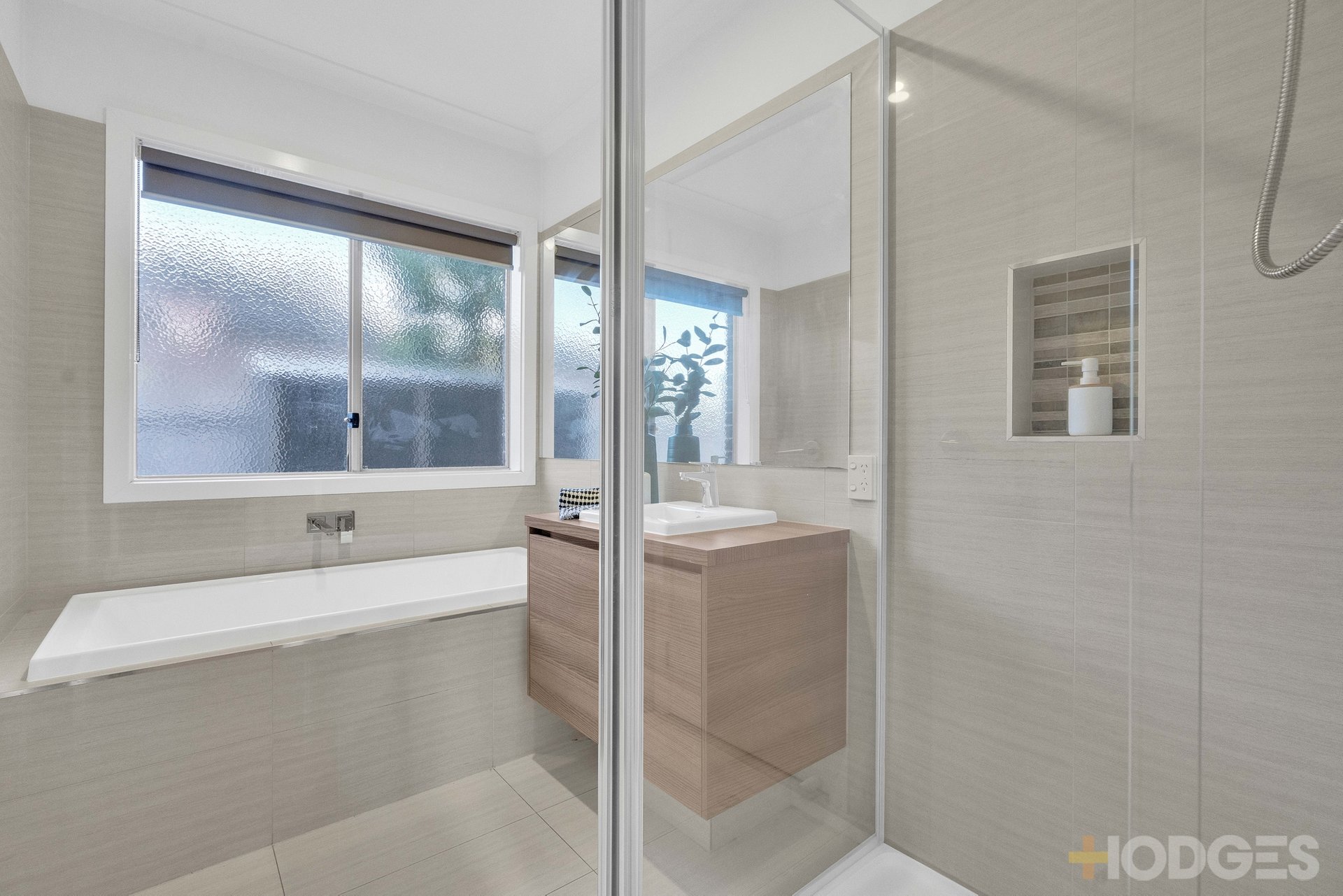 2 / 4b Delville Avenue Mentone