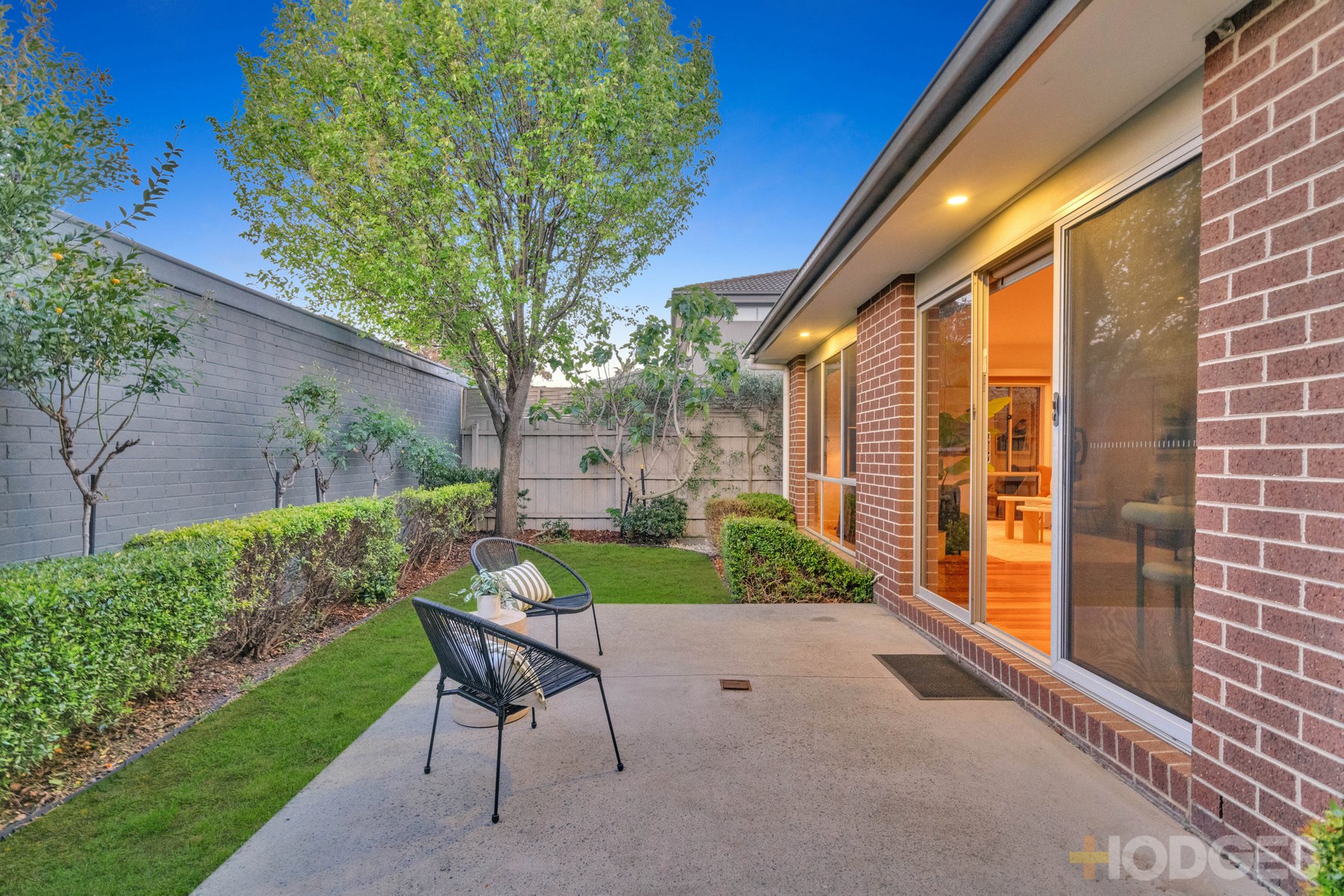 2 / 4b Delville Avenue Mentone