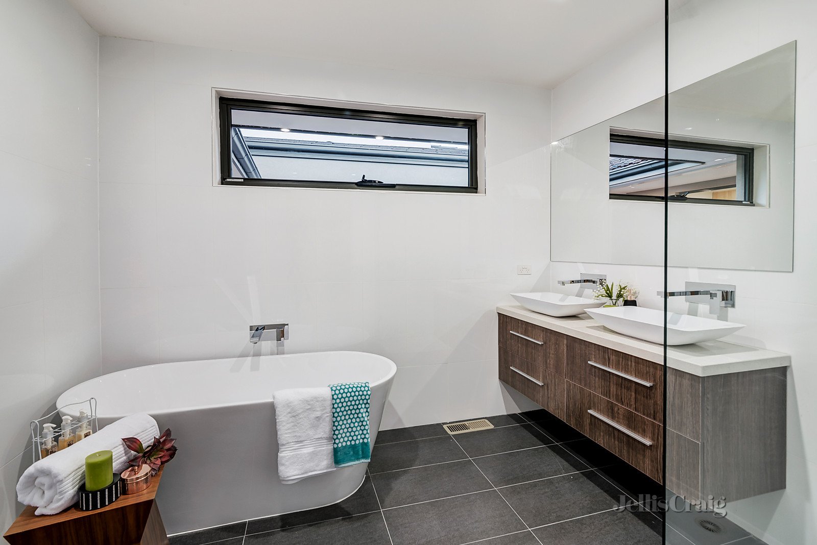 24b Shrewsbury Street, Bentleigh East image 4