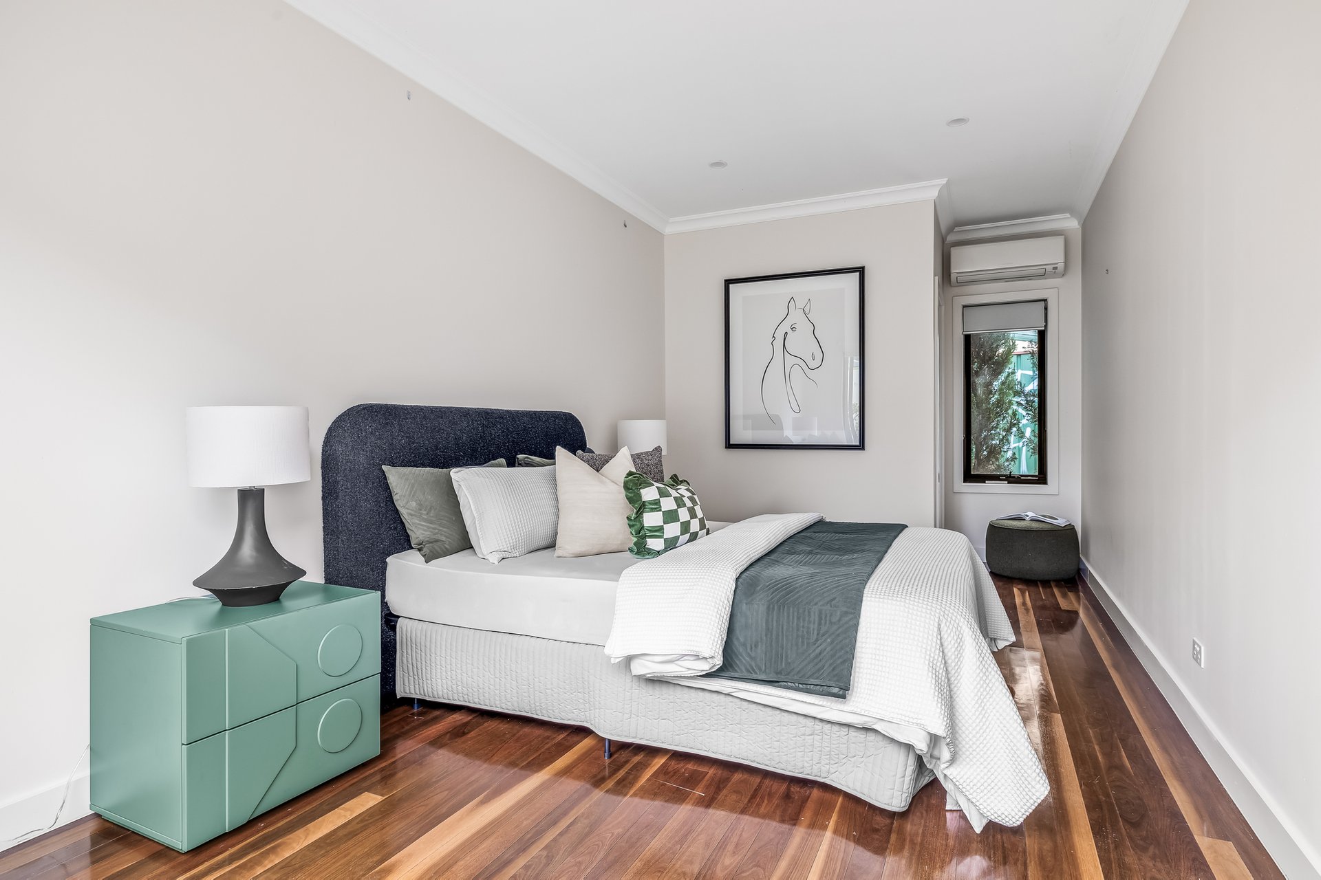 Property Gallery Thumbnail 8