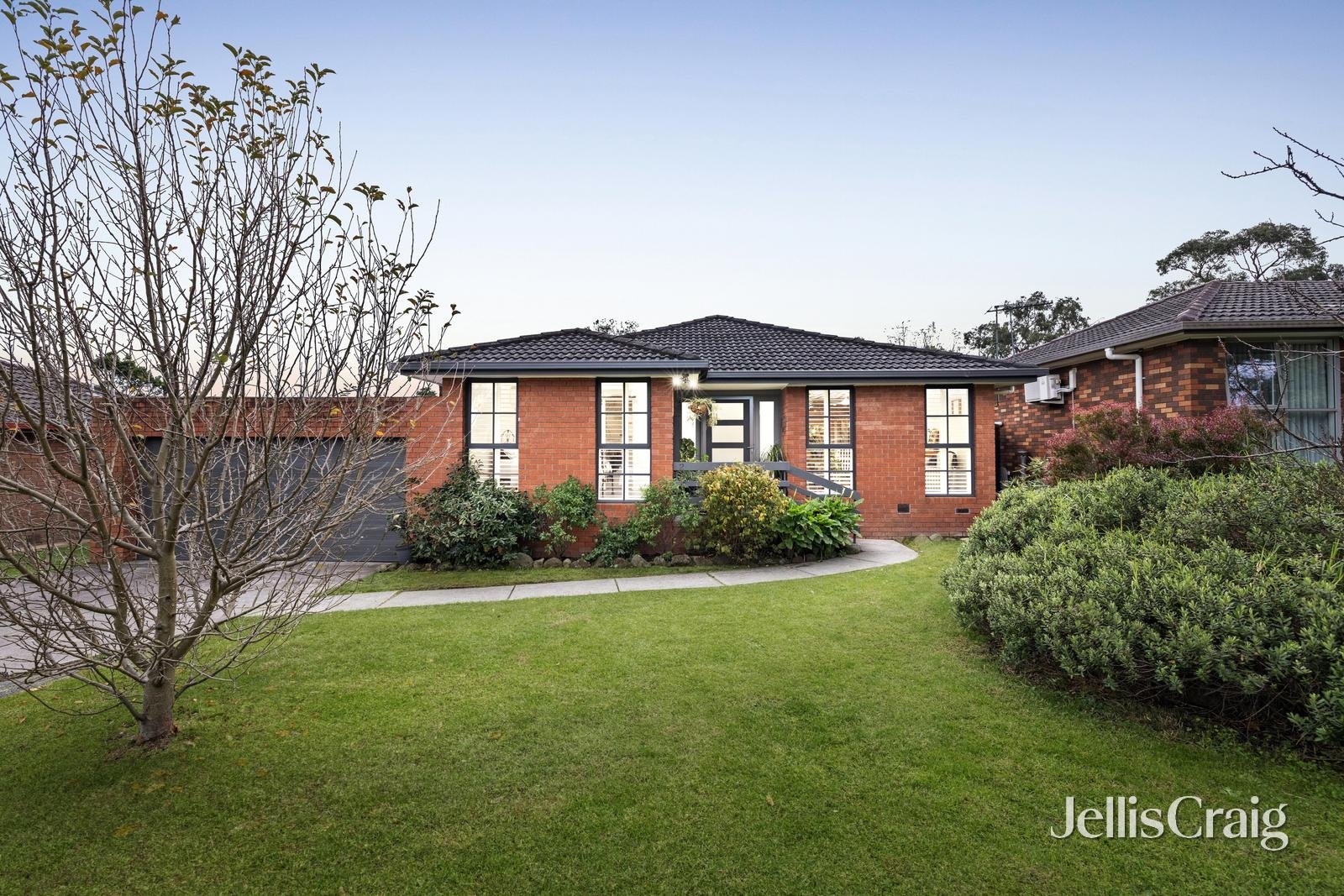 2/5-11 Orion Street, Vermont image 1