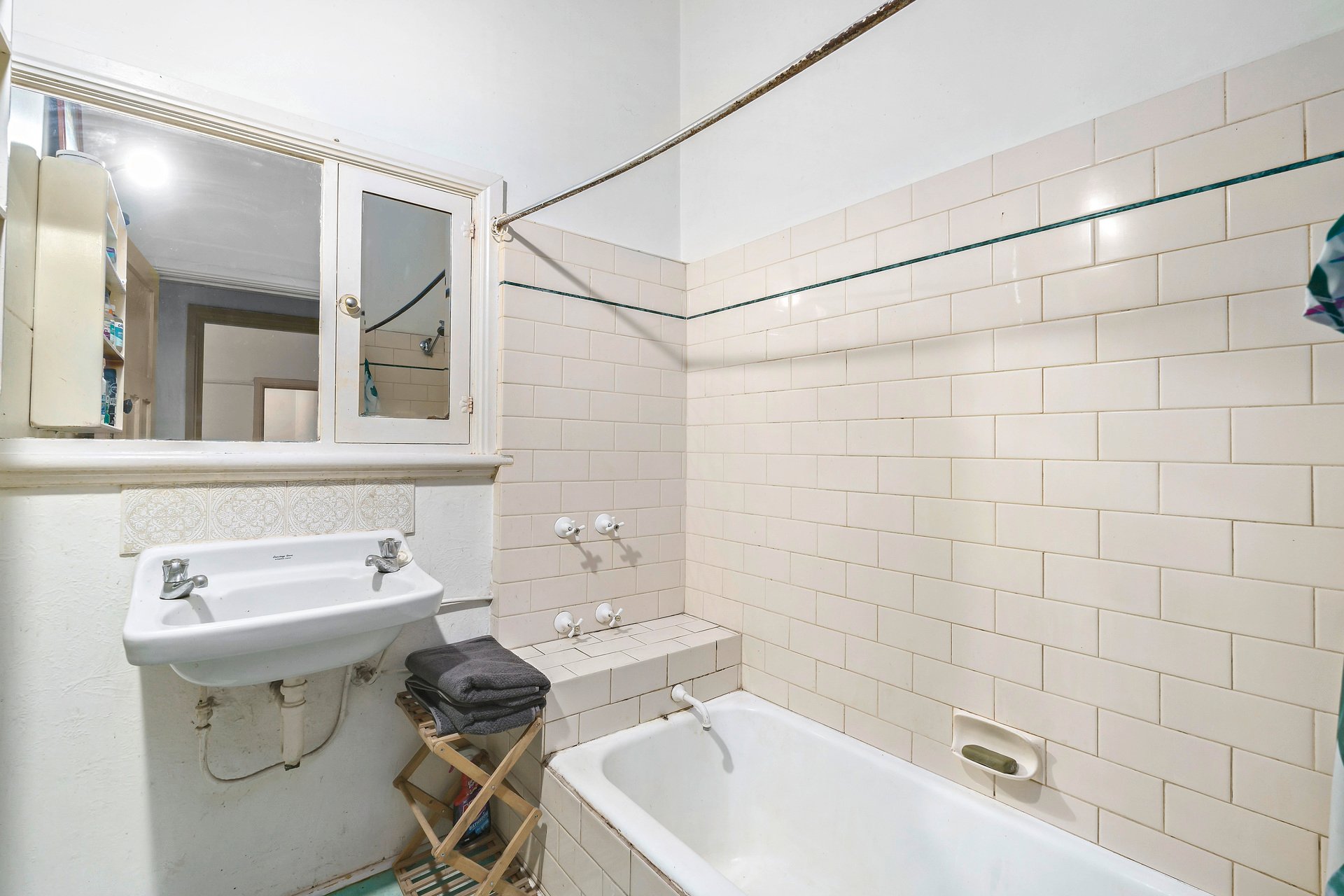 Property Gallery Thumbnail 14