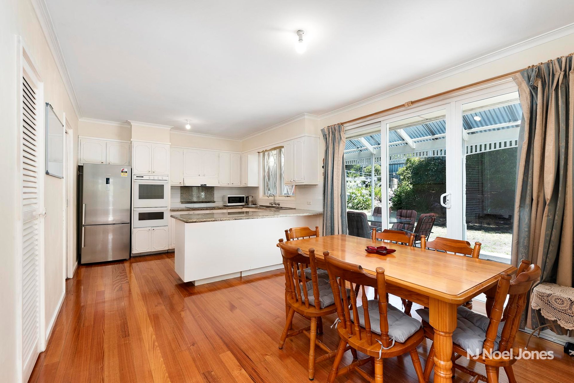 25-27 Helston Street, Balwyn North image 3