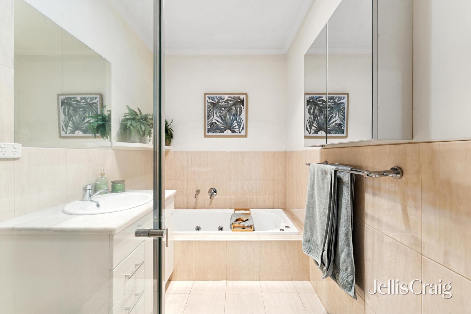 2/5-7 Casella Street, Mitcham image 6