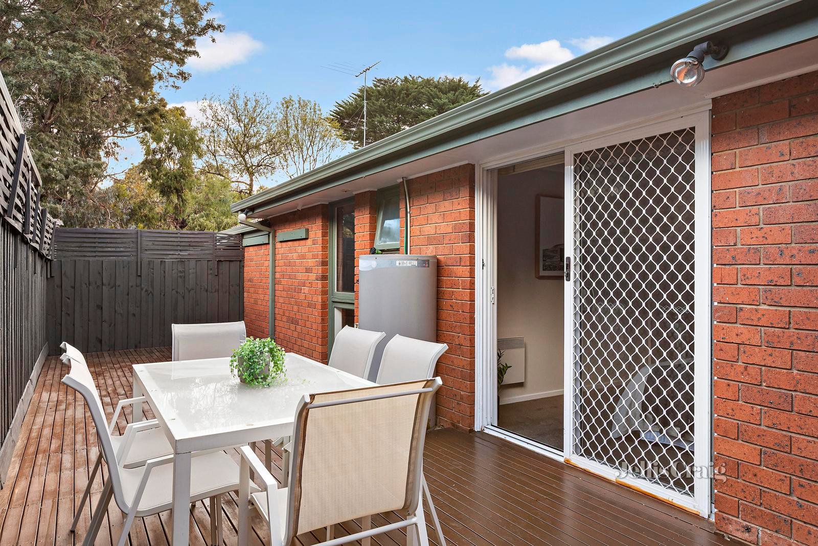 2/5-7 Deidre Court, Airport West image 7
