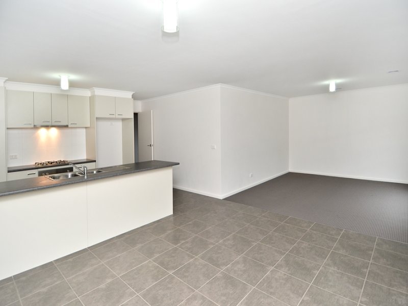 2/5-7 Lindel Street, Newcomb image 1