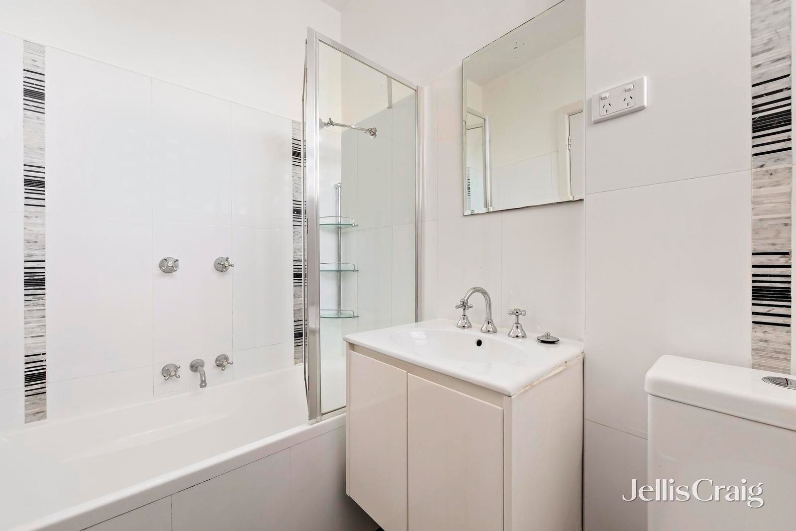 2/5-7 Mooltan Street, Travancore image 7