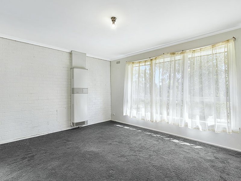 25 Aileen Avenue, Montrose image 4