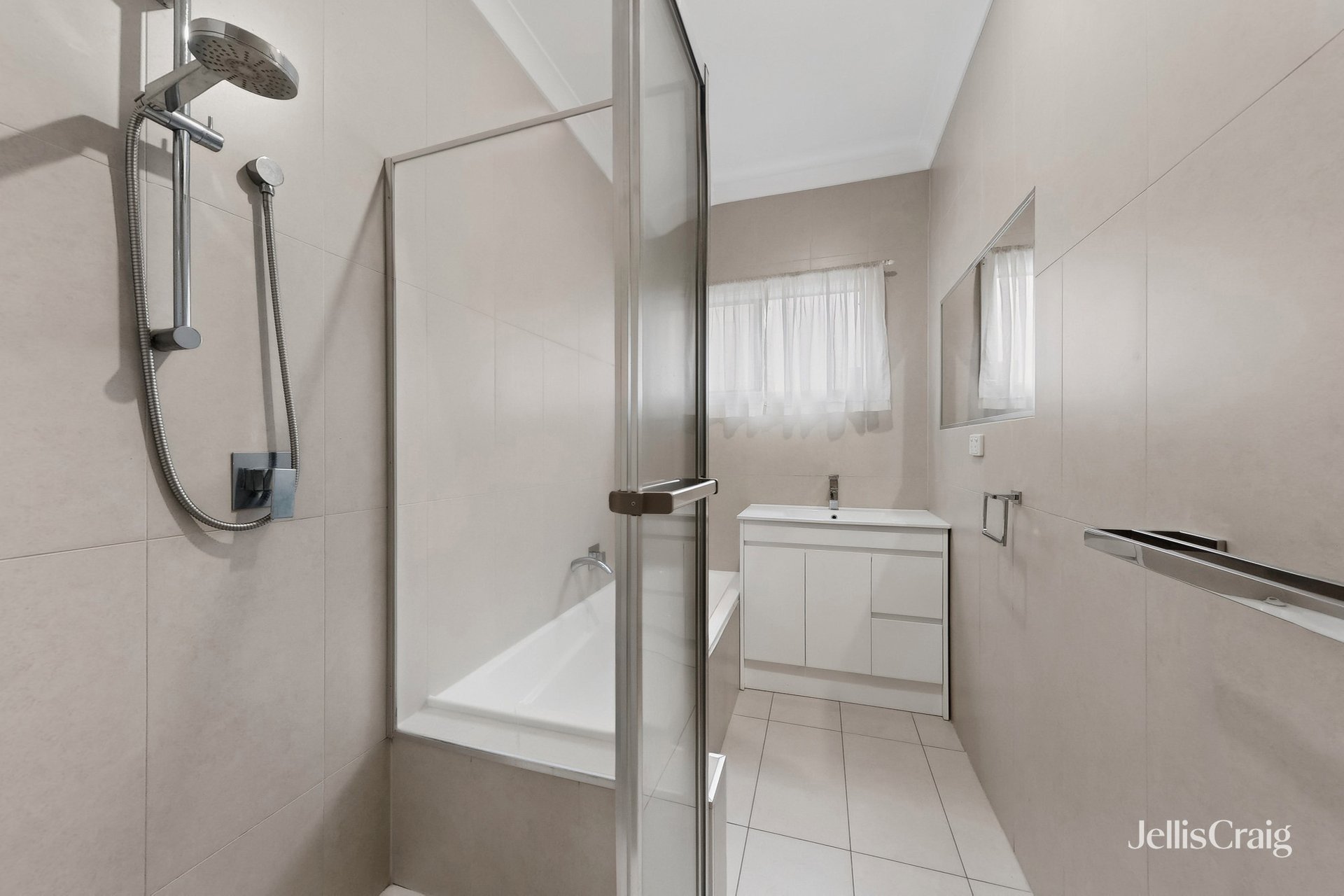 25 Albion Street, Essendon image 11