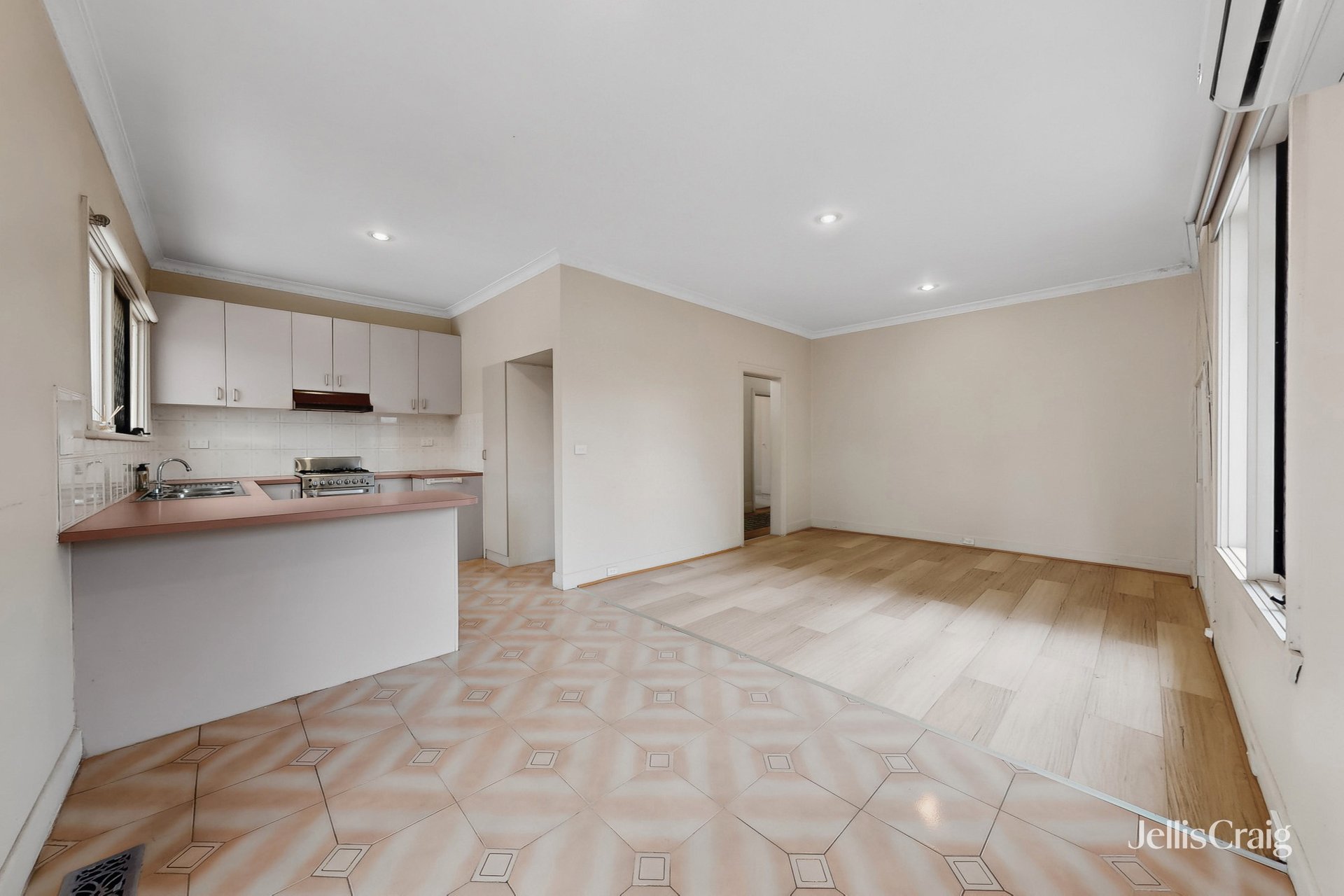 25 Albion Street, Essendon image 4