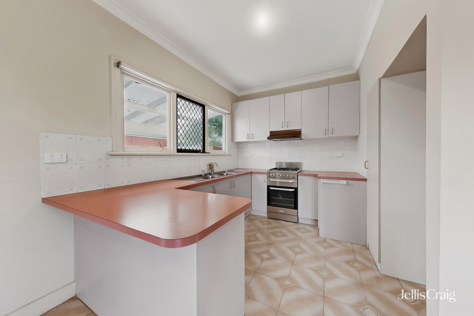 25 Albion Street, Essendon image 3
