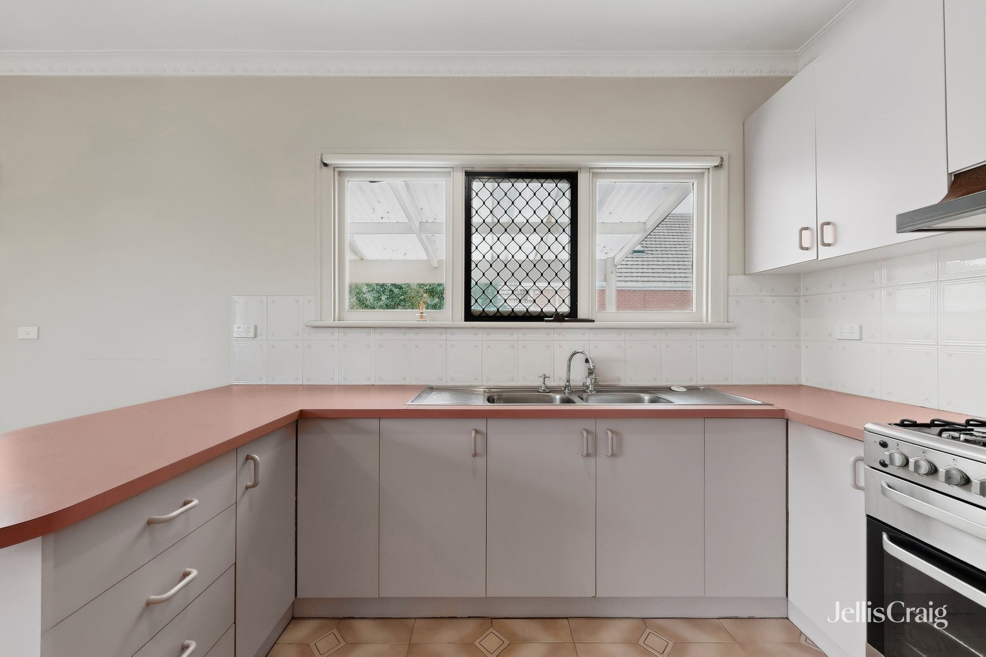 25 Albion Street, Essendon image 2