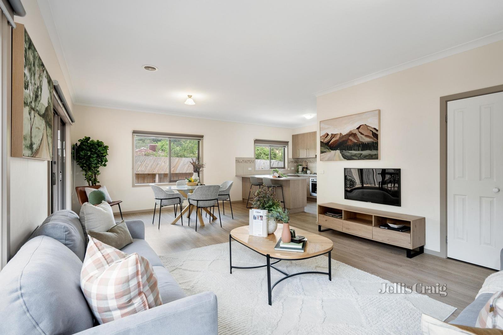 2/5 Alex Court, Mooroolbark image 4