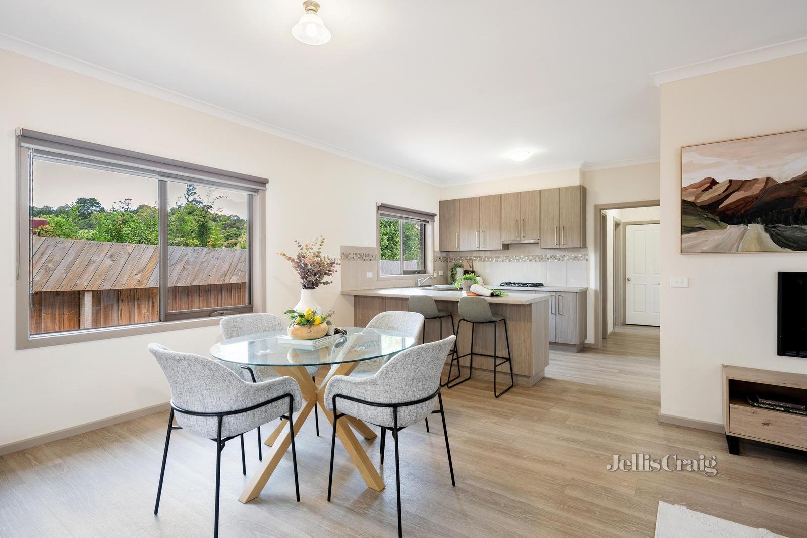 2/5 Alex Court, Mooroolbark image 5