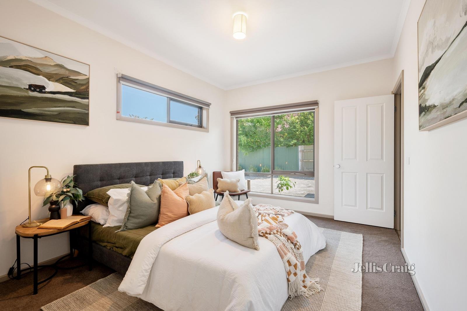 2/5 Alex Court, Mooroolbark image 8