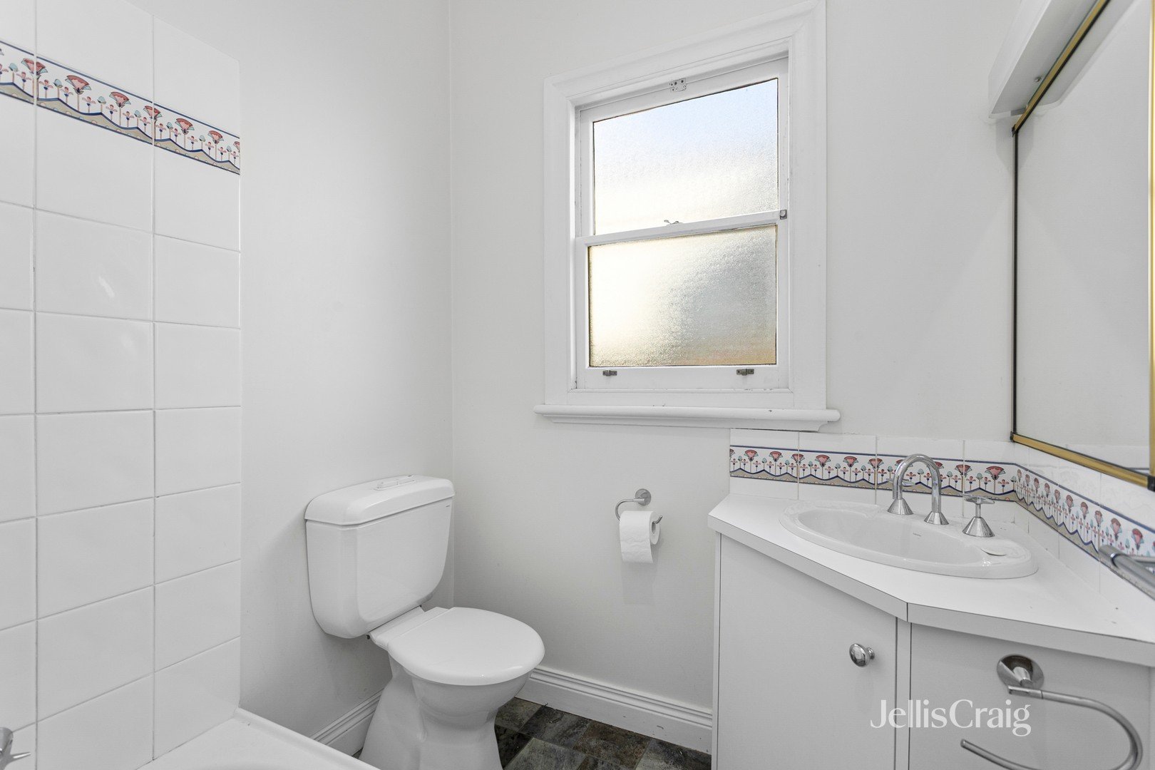 25 Alma Terrace, Newport image 9