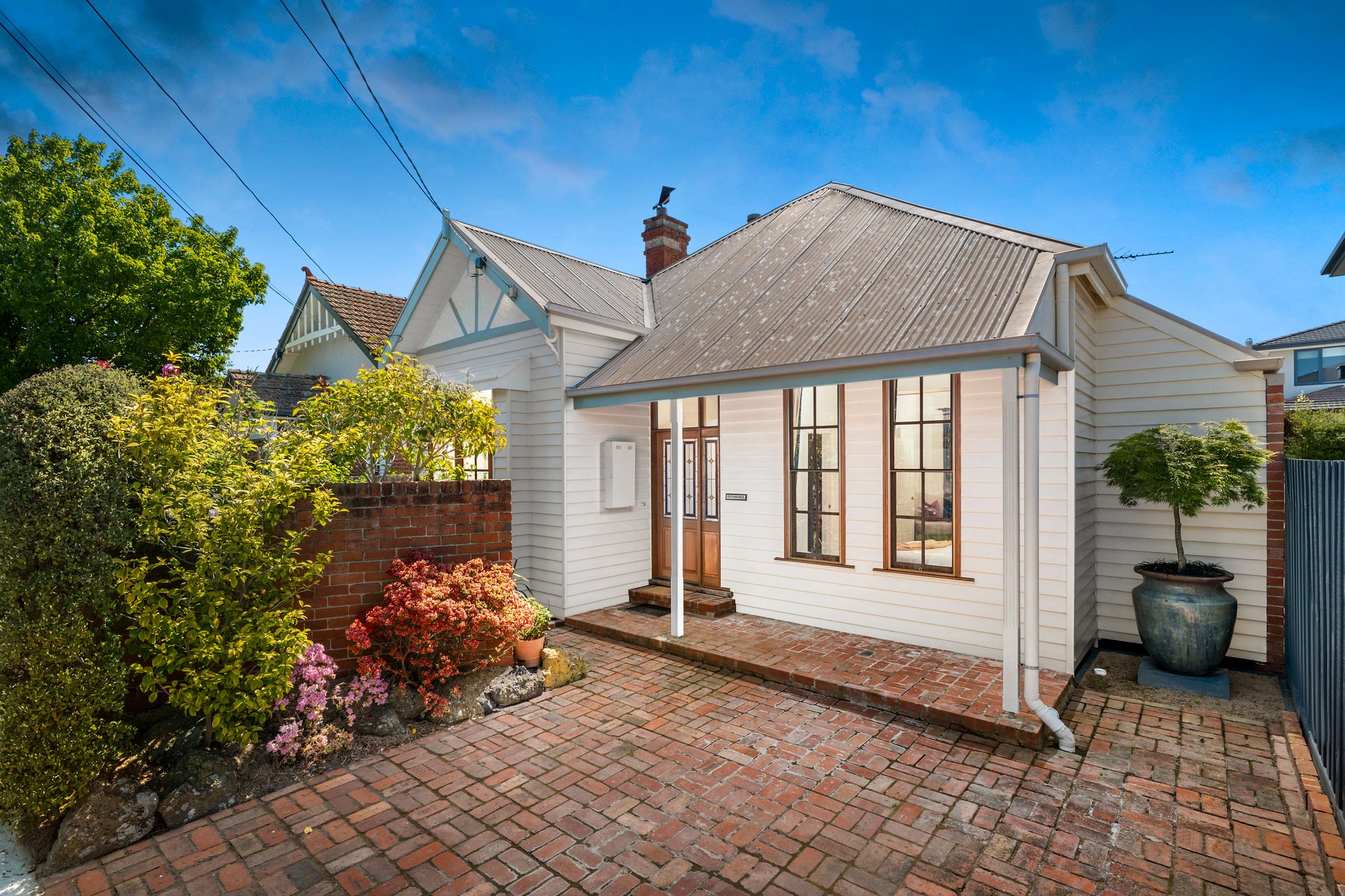 Property Gallery Thumbnail 3