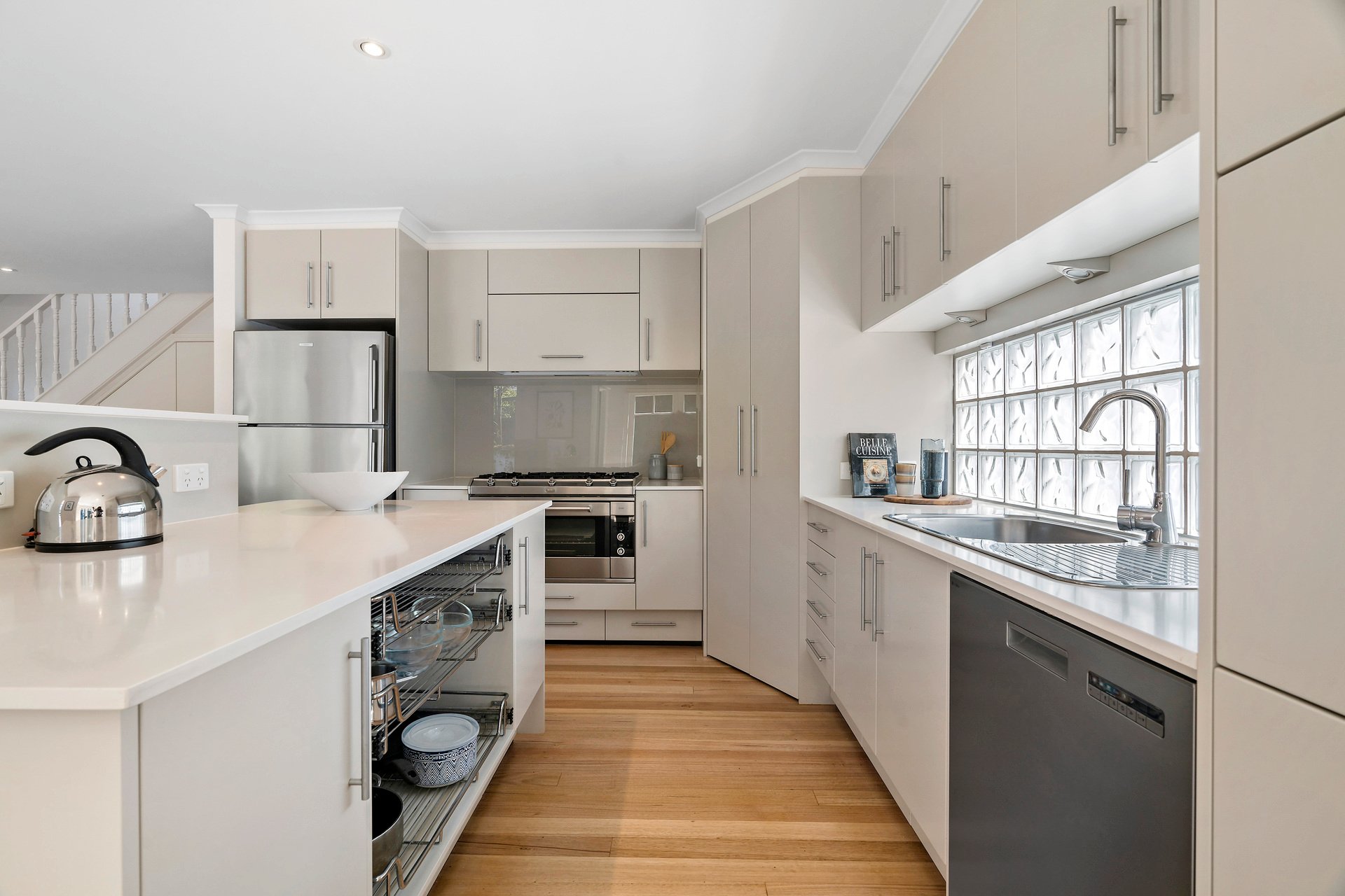 Property Gallery Thumbnail 6