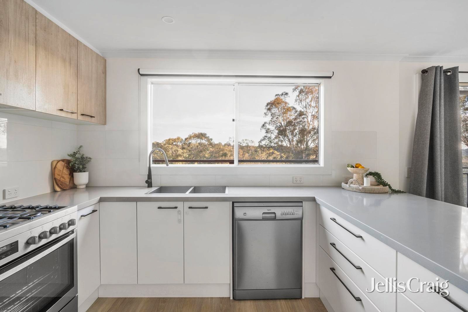 25 Arcadia Way, Eltham North image 3