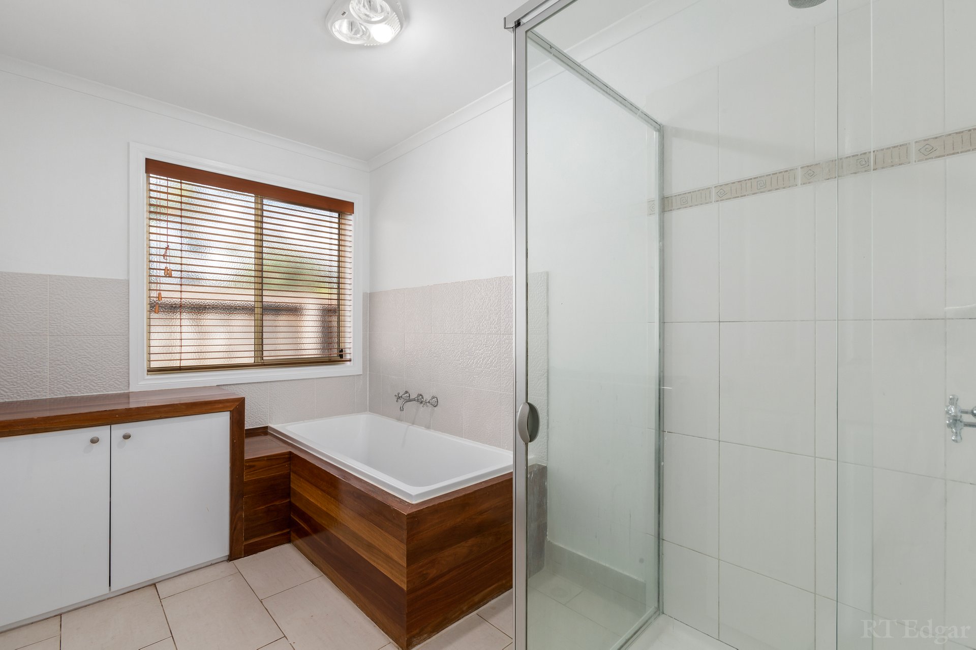 Property Gallery Thumbnail 12