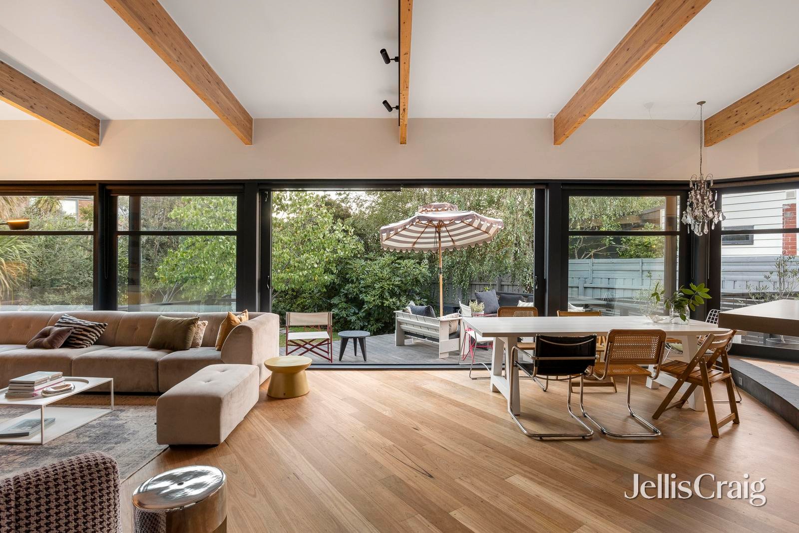 25 Avoca Avenue, Elwood image 3